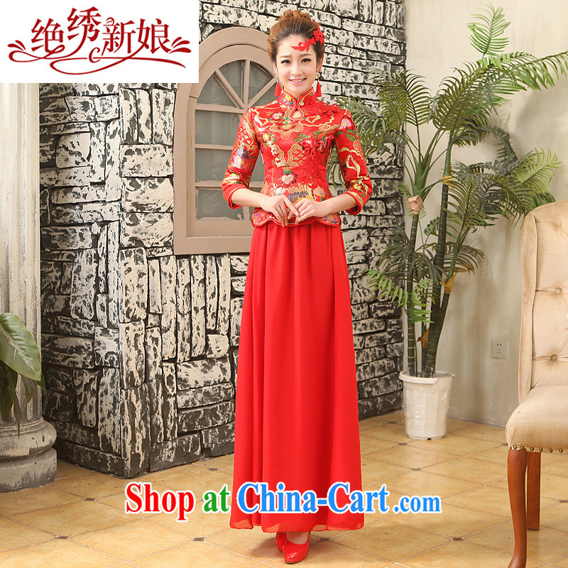 There is embroidery bridal 2015 New Red bridal wedding dress improved stylish retro long cheongsam dress uniform toasting red made final
