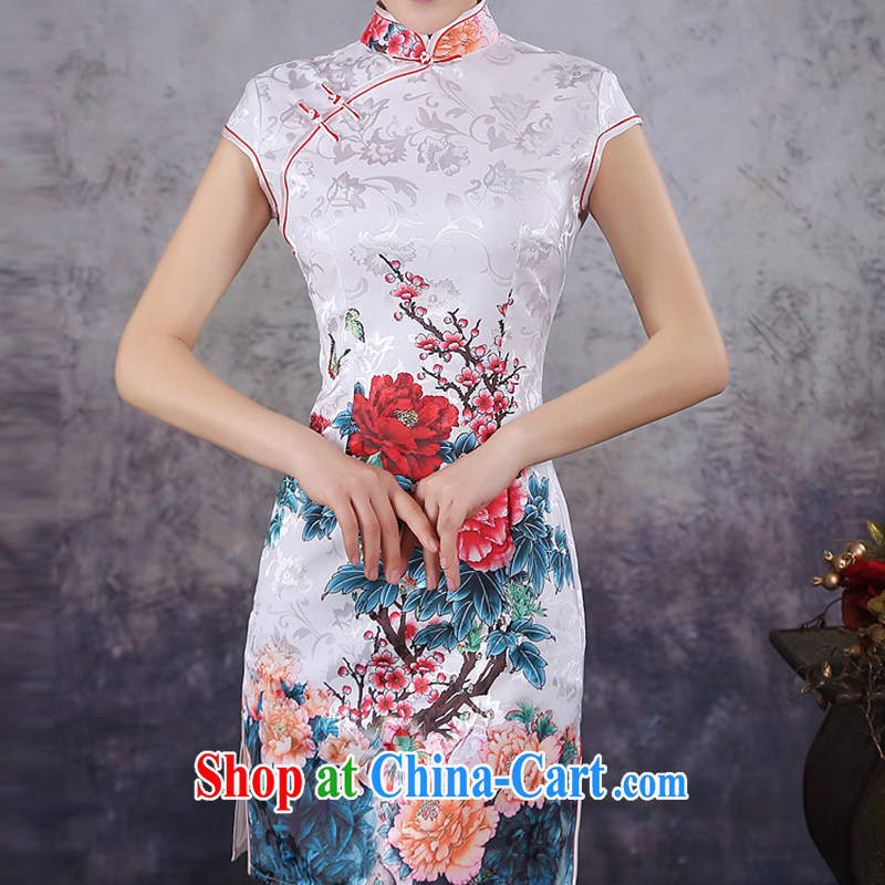There is embroidery bridal 2015 summer new stylish improved retro short cheongsam dress Chinese daily outfit QP - 348 white XL Suzhou shipment. It is absolutely not a bride, shopping on the Internet