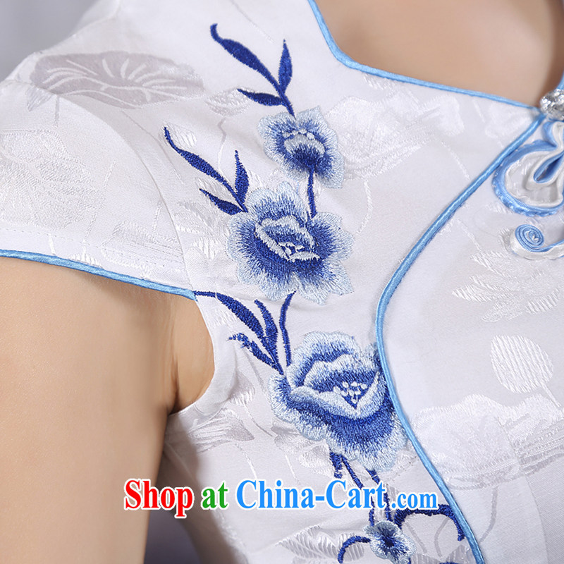 There is embroidery bridal 2015 new women retro improved embroidery Party Style beauty low-power on the truck cheongsam QP - 350 white M Suzhou shipping, is by no means a bride, online shopping