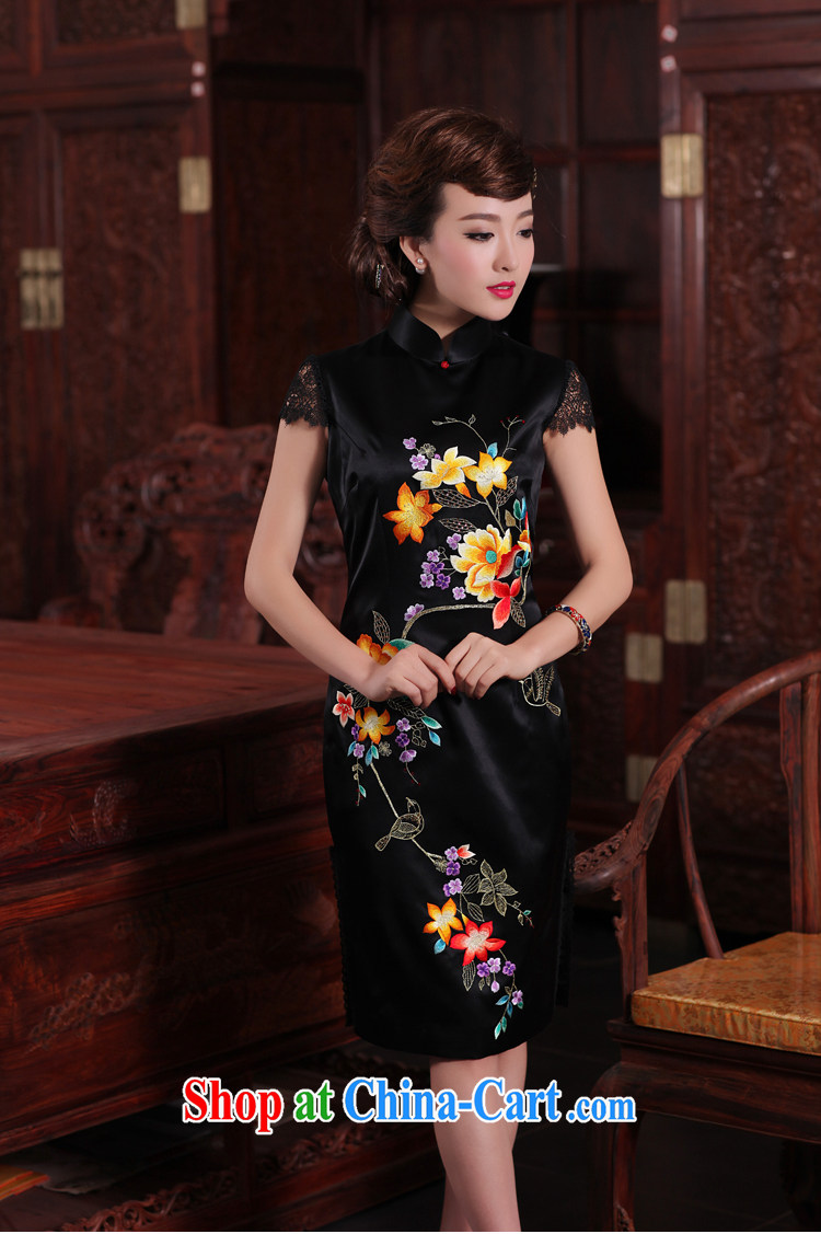 Bird lovers of nomination, aromatic 2015 spring new traditional hand made embroidered heavy Silk Cheongsam QD 465 Black - pre-sale 15 days out XL pictures, price, brand platters! Elections are good character, the national distribution, so why buy now enjoy more preferential! Health