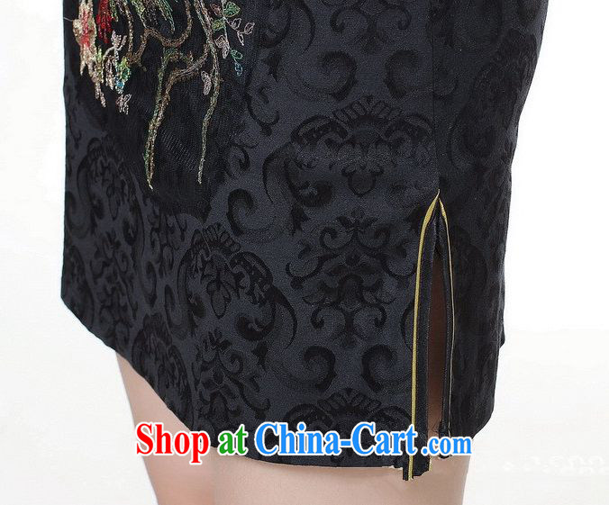 According to the situation in summer fashion new female Chinese qipao, for Peacock embroidery cheongsam beauty dresses LGD/E 0012 #black 2 XL pictures, price, brand platters! Elections are good character, the national distribution, so why buy now enjoy more preferential! Health