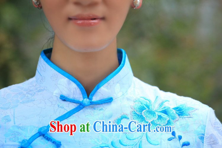 blue lotus trailers and refined embroidery high-end 2013 autumn new ethnic wind and fresh improved daily girl cheongsam dress blue lotus trailers figure XXL pictures, price, brand platters! Elections are good character, the national distribution, so why buy now enjoy more preferential! Health