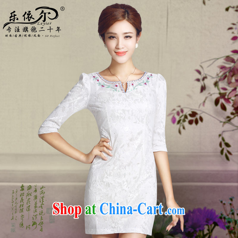 Health concerns, in autumn 2014, new dresses, embroidery cuff daily short cheongsam classical lady cheongsam wholesale white XXL