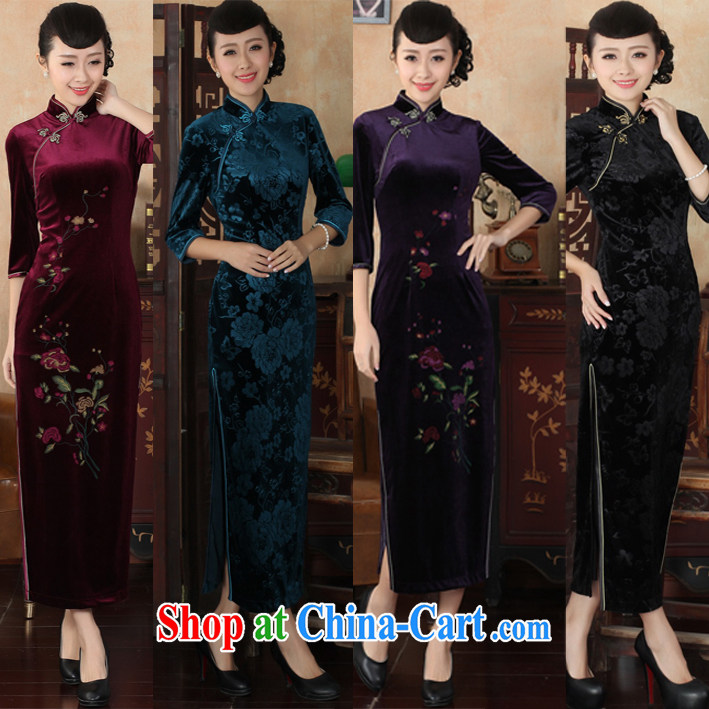 Spring 2015 new gold velour long cheongsam improved retro elegant long-sleeved banquet Annual Meeting mom with dark blue flowers XL