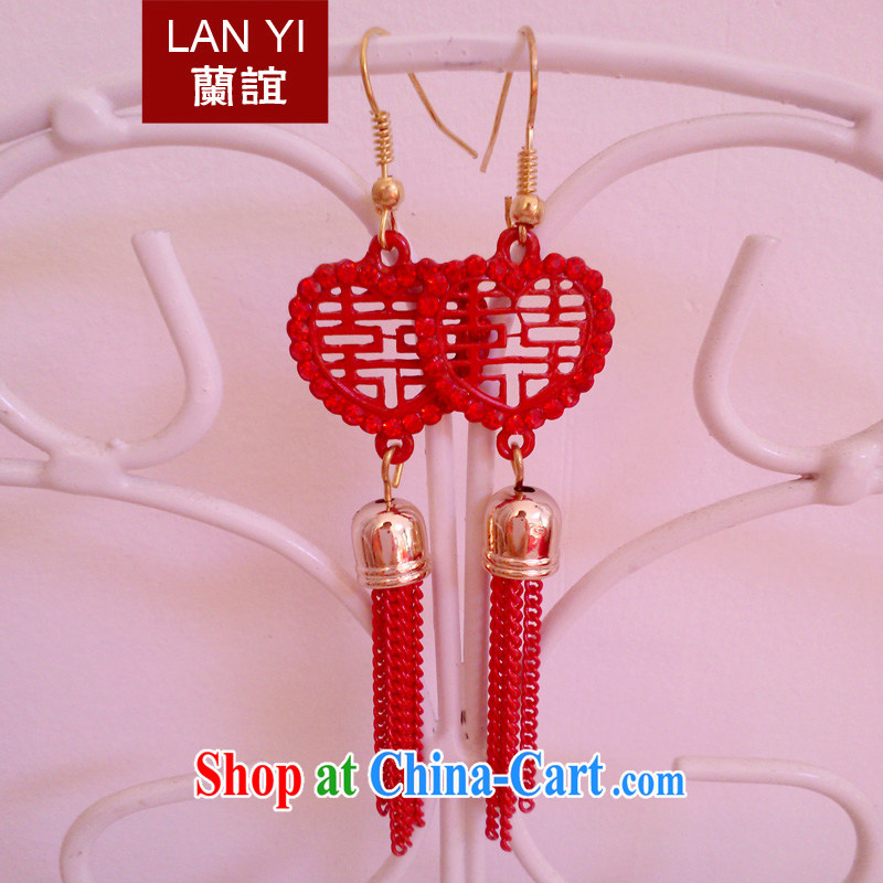 _Quakers, bridal cheongsam dress with red retro earrings Chinese stream Su hi field earrings hi field earrings