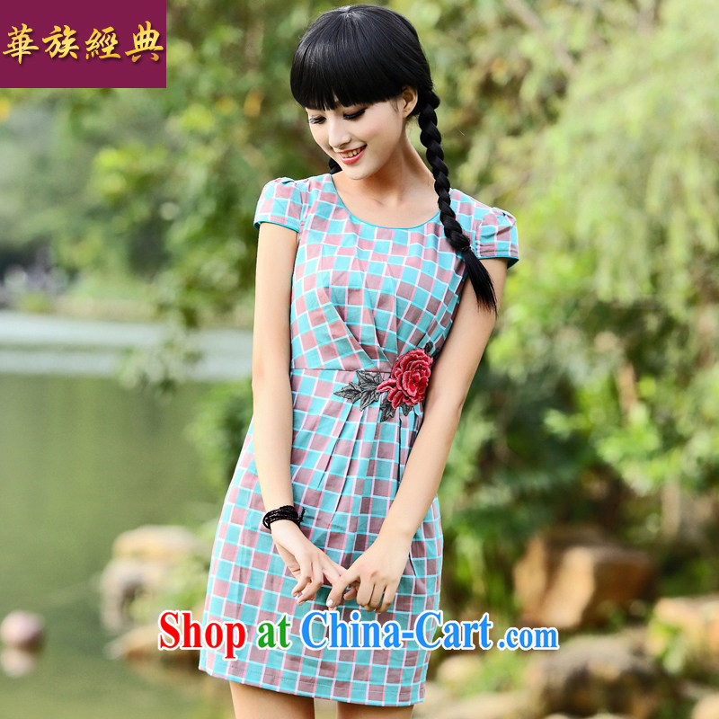China classic _ Christina. Summer Youth fashion improved short-sleeved dresses patterned embroidered beauty dress suit XL