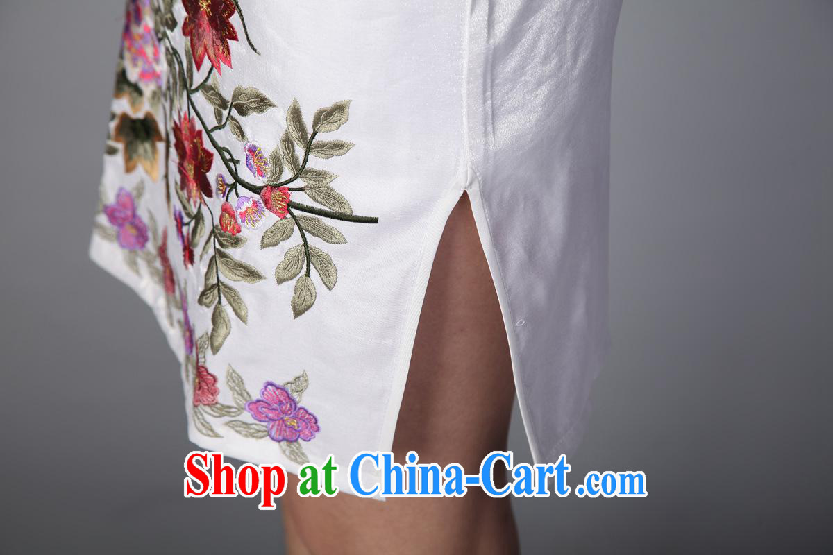 Wholesale Chinese cheongsam embroidered marriage spend daily retro wedding ceremonial performances short cheongsam red XXL pictures, price, brand platters! Elections are good character, the national distribution, so why buy now enjoy more preferential! Health