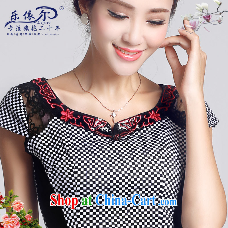 And, in 2015, the new short-sleeved girl cheongsam improved embroidery flowers Daily Beauty short cheongsam dress female grid color S, in accordance with (leyier), and, on-line shopping