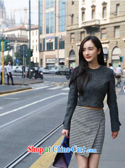Qin Qing store spring loaded European site Fashion Week street a young star power with stylish long-sleeved T-shirt + checkered skirt G 140 dark gray L pictures, price, brand platters! Elections are good character, the national distribution, so why buy now enjoy more preferential! Health