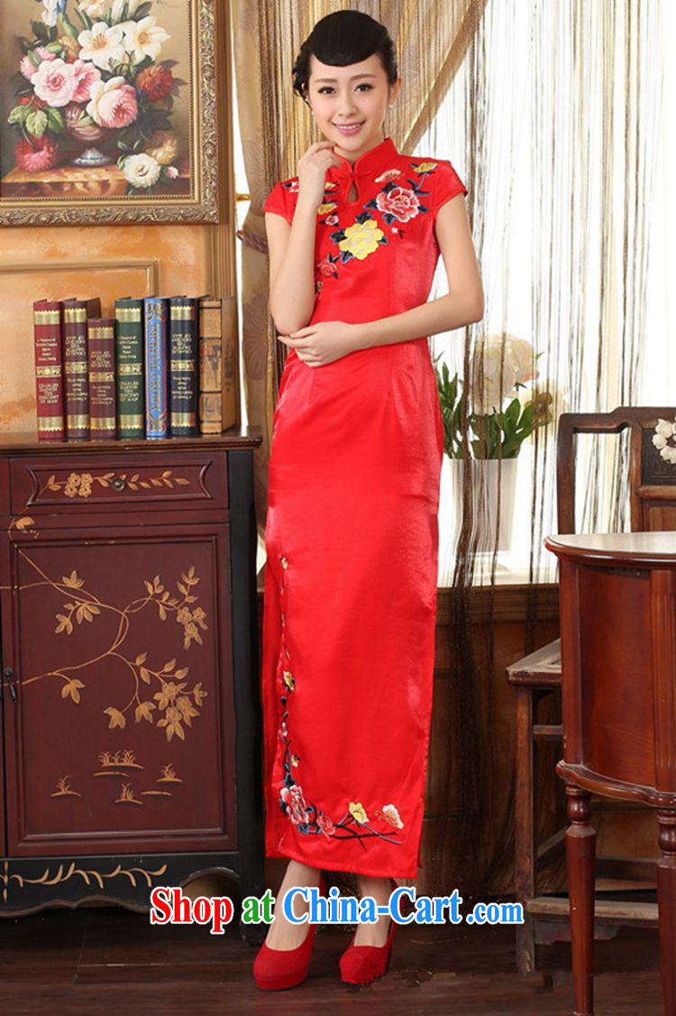 According to the situation in New embroidery Chinese cheongsam beauty graphics thin elegance improved long cheongsam dress red M pictures, price, brand platters! Elections are good character, the national distribution, so why buy now enjoy more preferential! Health