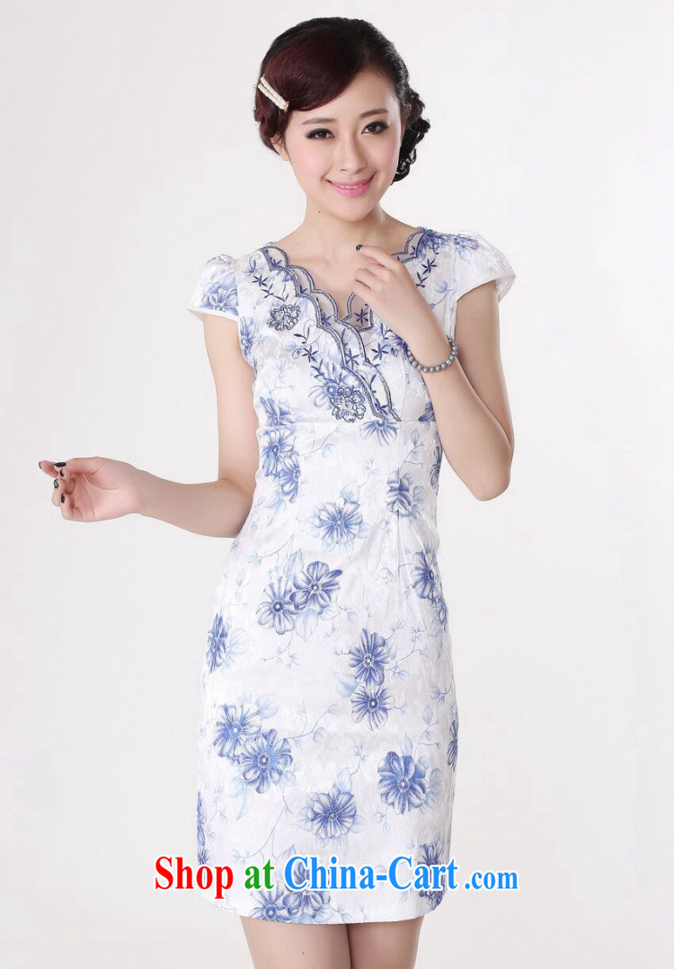 spend the summer dresses Women's clothes Chinese New Chinese improved Chinese qipao short sleeve embroidered V collar short dresses, such as the colors S pictures, price, brand platters! Elections are good character, the national distribution, so why buy now enjoy more preferential! Health