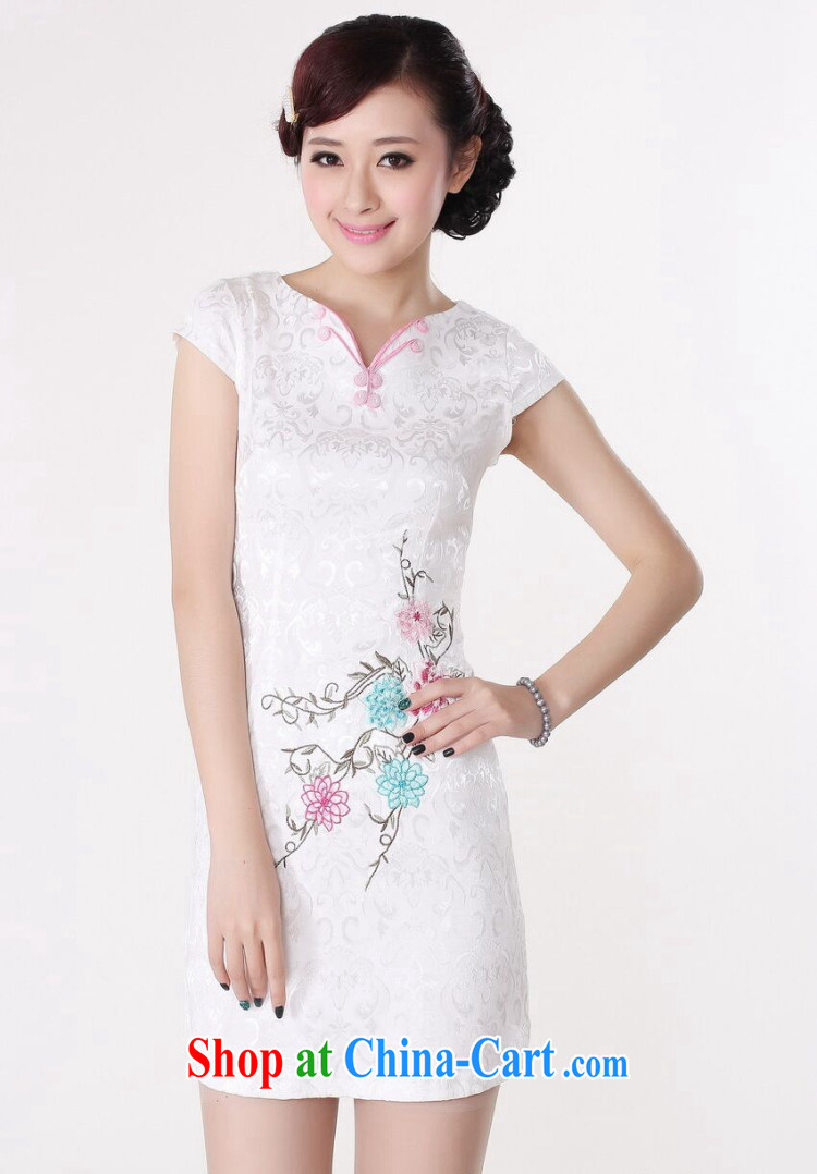 spend the summer new Chinese cheongsam dress Chinese Antique improved V collar embroidered Chinese mini cotton short cheongsam white M pictures, price, brand platters! Elections are good character, the national distribution, so why buy now enjoy more preferential! Health