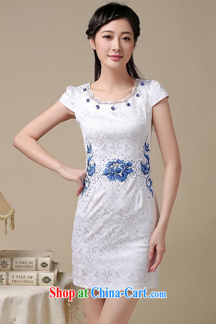 XUAN FENG 2015 summer new Korean Beauty does not rule with embroidered hot drill stylish retro ladies short-sleeve cheongsam dress Blue on white flower S pictures, price, brand platters! Elections are good character, the national distribution, so why buy now enjoy more preferential! Health