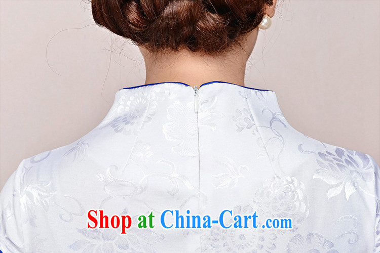 Summer 2015 new, improved daily retro dresses beauty graphics thin, fashionable emulation Silk Cheongsam dress 1581 red collar, peony flowers deep red XXL pictures, price, brand platters! Elections are good character, the national distribution, so why buy now enjoy more preferential! Health