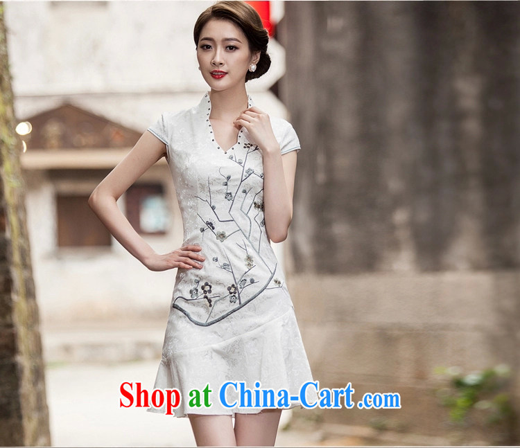 Mr. Kaplan 2015 spring and summer new short-sleeved V collar embroidered Phillips nails Pearl crowsfoot skirt with embroidery short cheongsam improved dresses PL 1123 white XL pictures, price, brand platters! Elections are good character, the national distribution, so why buy now enjoy more preferential! Health