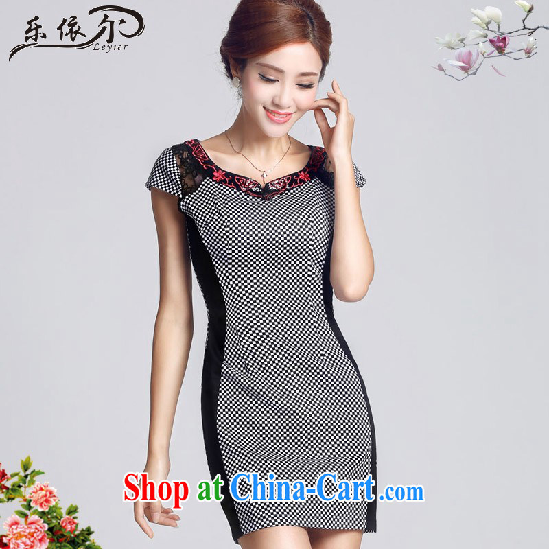 And, in accordance with short-sleeved girl cheongsam improved embroidery flowers daily cultivating short cheongsam dress female LYE 66,607 grid color XXL