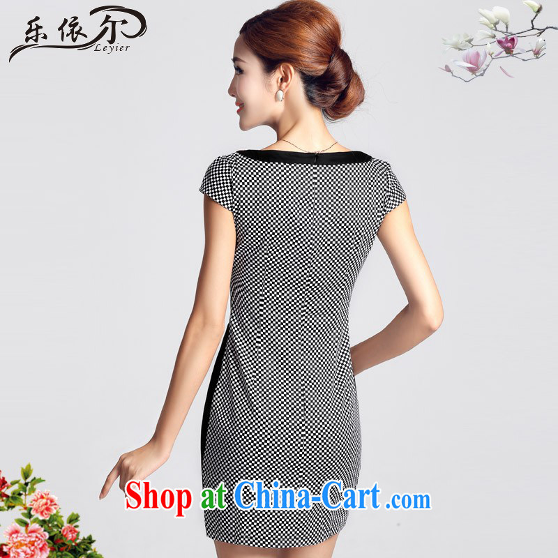 And, in accordance with short-sleeved girl cheongsam improved embroidery flowers daily cultivating short cheongsam dress female LYE 66,607 grid color XXL, in accordance with (leyier), and, on-line shopping