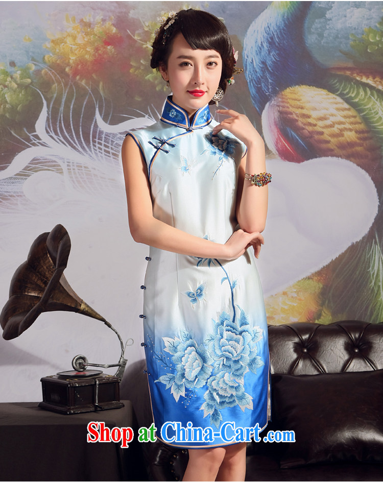 Birds love 2015 summer new retro improved stylish heavy silk embroidered cheongsam gradient blue - pre-sale 20 days XXL pictures, price, brand platters! Elections are good character, the national distribution, so why buy now enjoy more preferential! Health