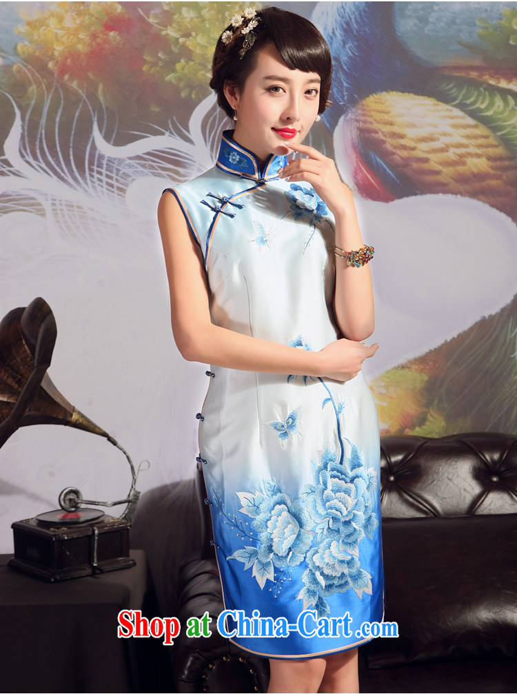 Birds love 2015 summer new retro improved stylish heavy silk embroidered cheongsam gradient blue - pre-sale 20 days XXL pictures, price, brand platters! Elections are good character, the national distribution, so why buy now enjoy more preferential! Health