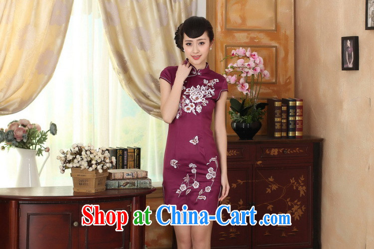 Take the new summer female elegance Chinese qipao Chinese improved a tight embroidered damask video thin short cheongsam as shown color 2 XL pictures, price, brand platters! Elections are good character, the national distribution, so why buy now enjoy more preferential! Health
