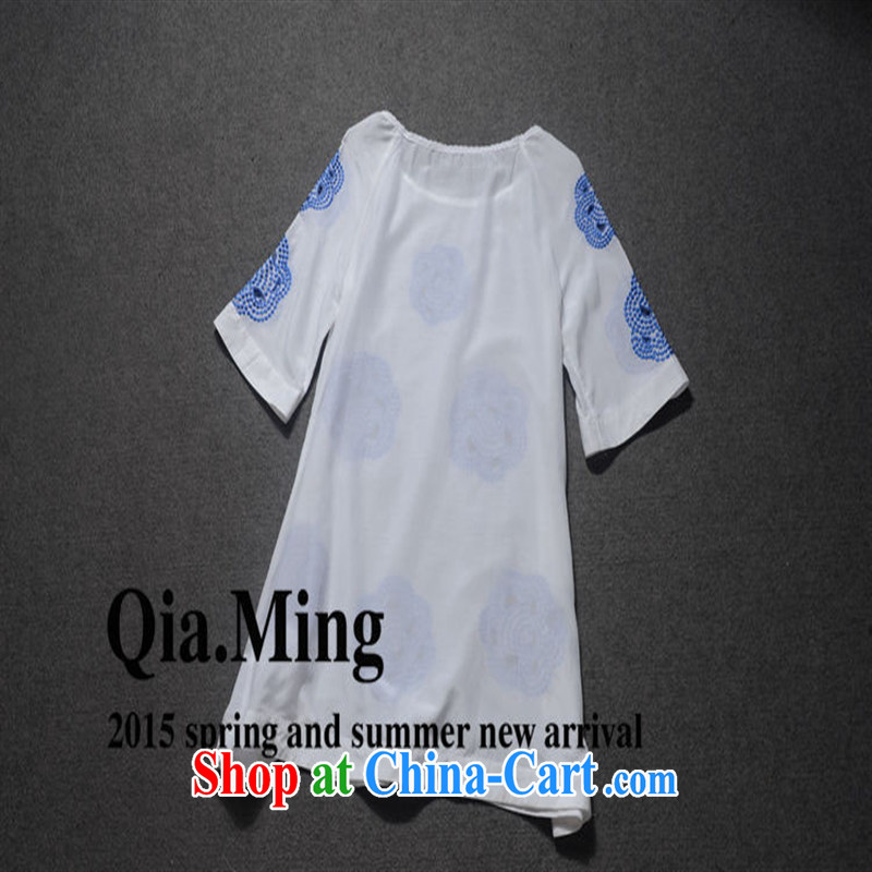 Ya-ting store 2015 European site spring new female embroidery Openwork simple solid color lounge loose A field T-shirt GC 3222 white XL, blue rain bow, and shopping on the Internet