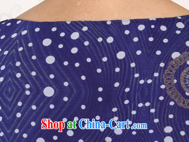 Qin Qing store new summer middle-aged and older T pension middle-aged female sauna silk large code mom with stamp duty short sleeve cuffs in female blue dot XXXL pictures, price, brand platters! Elections are good character, the national distribution, so why buy now enjoy more preferential! Health