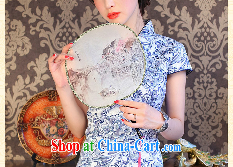 Dan smoke summer new cheongsam dress Chinese Chinese improved small V for porcelain was cultivating cotton short cheongsam shown in Figure 3XL pictures, price, brand platters! Elections are good character, the national distribution, so why buy now enjoy more preferential! Health