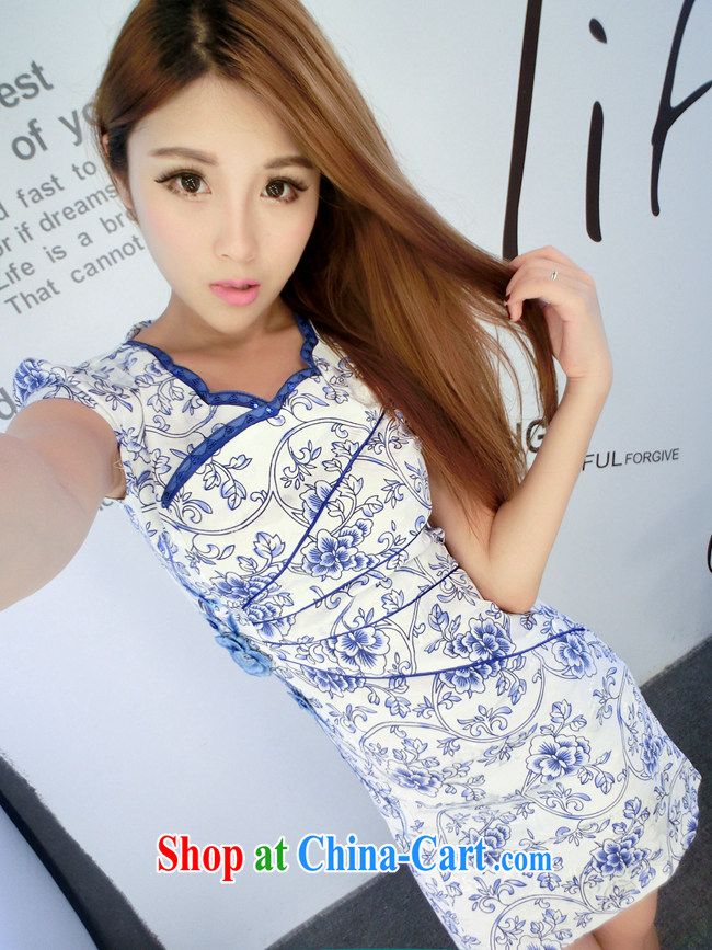 Yue Chi Dan 2015 China wind improved cheongsam stylish flowers stamp embroidery blue and white porcelain retro package and dresses white XL pictures, price, brand platters! Elections are good character, the national distribution, so why buy now enjoy more preferential! Health