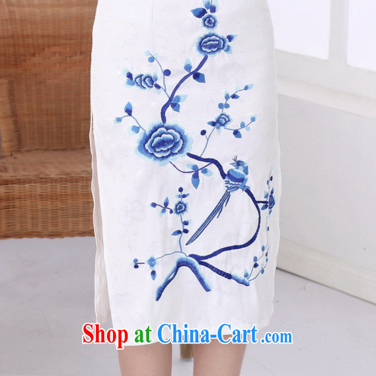 According to fuser summer stylish new clothes, for a tight retro-detained in beauty, short-sleeved Chinese cheongsam dress LGD/C #0011 white 2XL pictures, price, brand platters! Elections are good character, the national distribution, so why buy now enjoy more preferential! Health